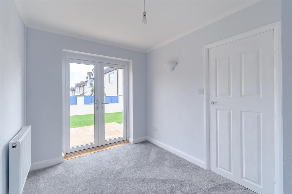 8484248-Interior5.jpg