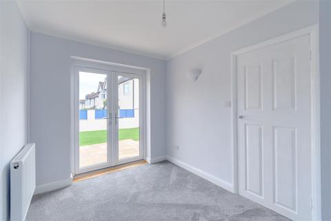 2 Folly Drive, Hereford, HR1 1NE
