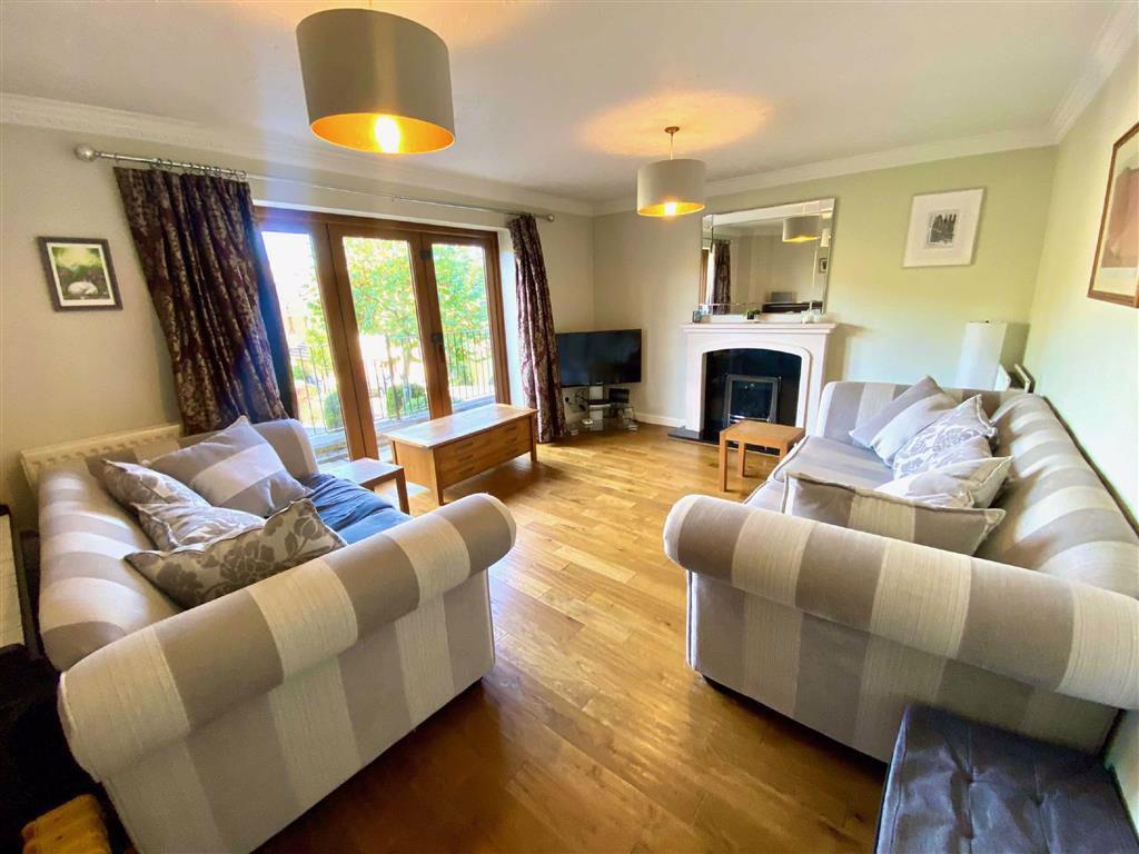 Harefield Park, Birkby, Huddersfield... 4 bed detached house £420,000