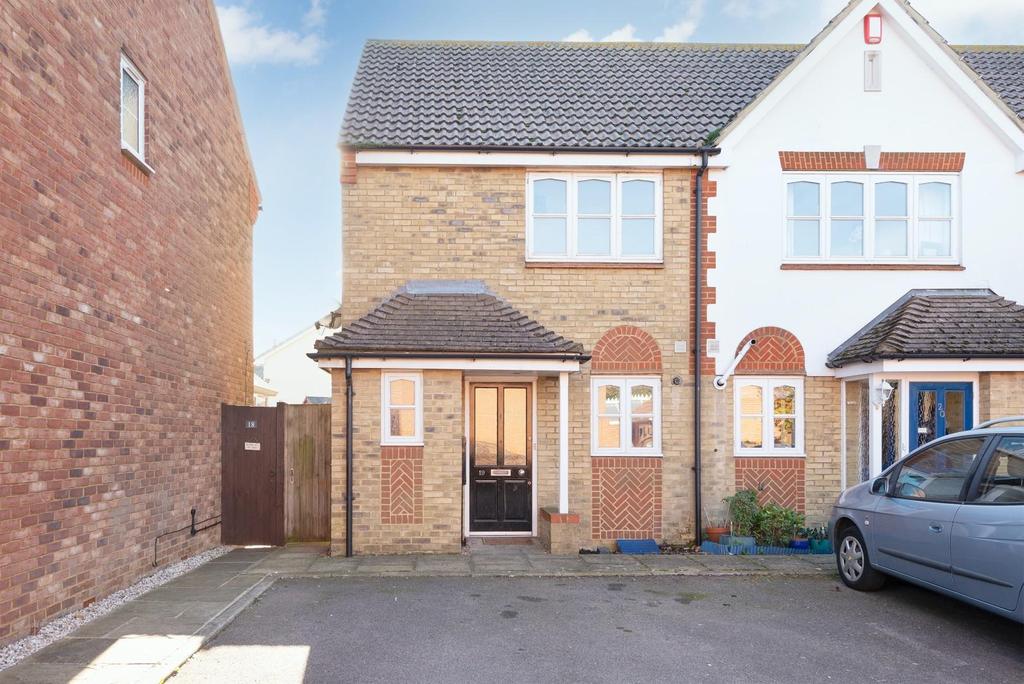 Gainsborough Avenue, Margate 2 bed end of terrace house £235,000