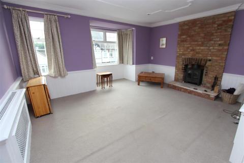 3 Woodland Road, Chingford, London, E4 7ET