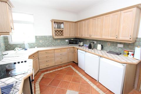 3 Woodland Road, Chingford, London, E4 7ET