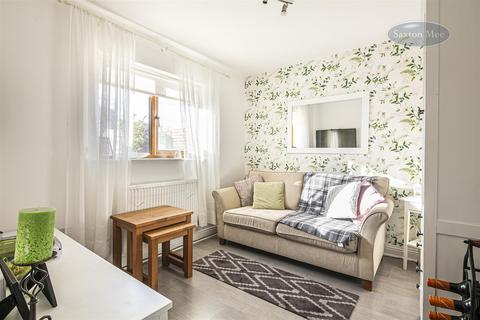 5 Churchways, Thurgoland, Sheffield, S35 7ED