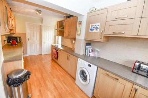 12 Springdale Close, Willerby, Hull, HU10 6RE