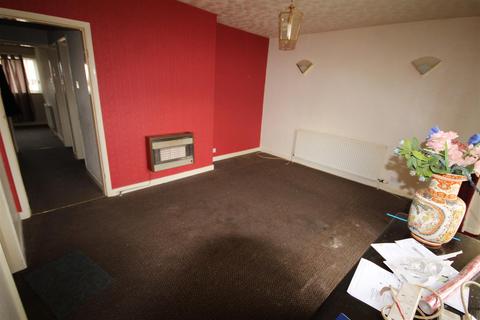 1 Iola Drive, Old Colwyn, Colwyn Bay, LL29 9DN
