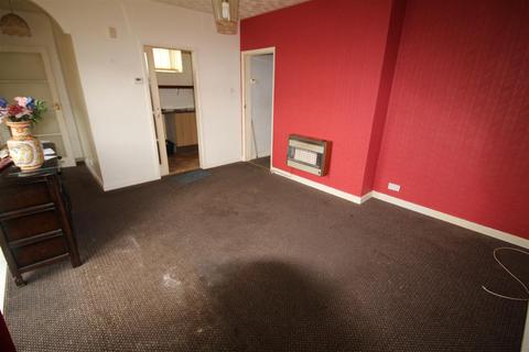 1 Iola Drive, Old Colwyn, Colwyn Bay, LL29 9DN