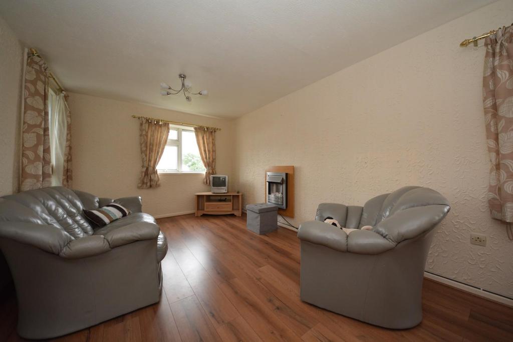Blakehall, Skelmersdale, WN8 9BA 2 bed flat £495 pcm (£114 pw)