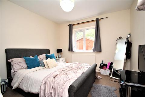 63 Kingsley Road, Loughton, IG10 3TU