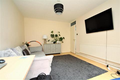 63 Kingsley Road, Loughton, IG10 3TU