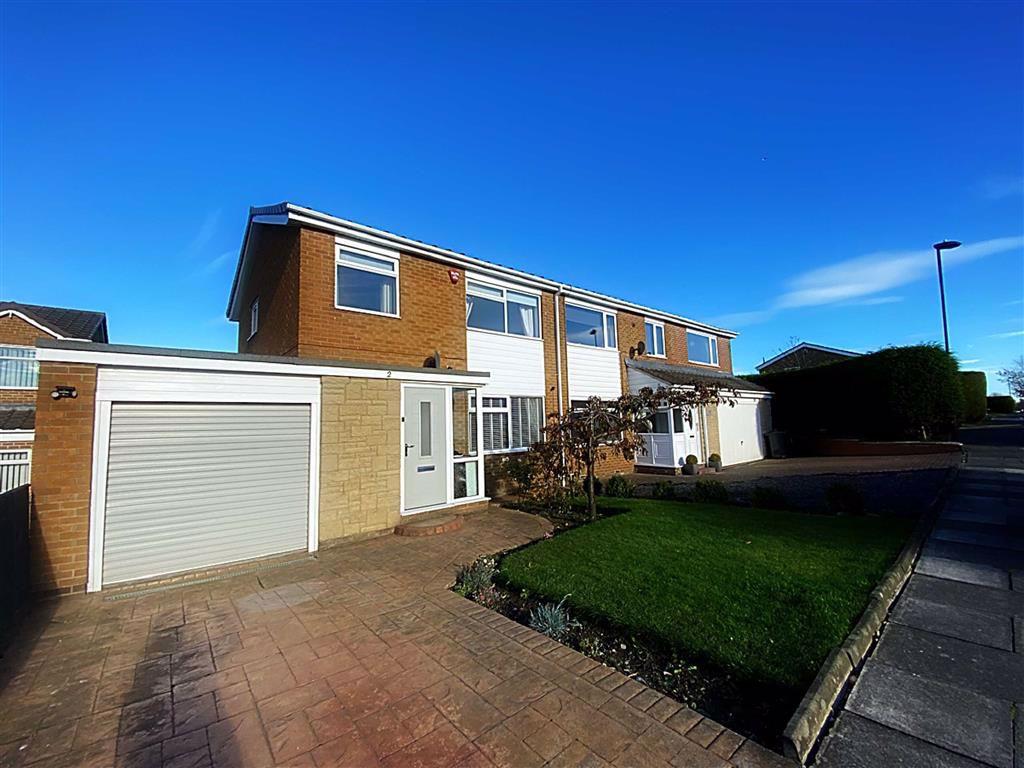 Cheadle Avenue, Hadrian Park... 3 bed semidetached house £195,000