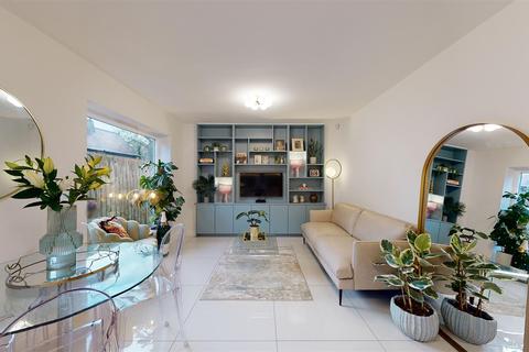 16 The Cedars, Sunderland, SR2 7TW