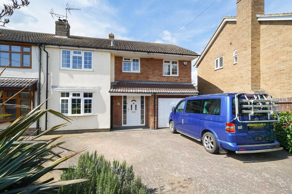Northall Road, Eaton Bray 4 bed semidetached house £525,000