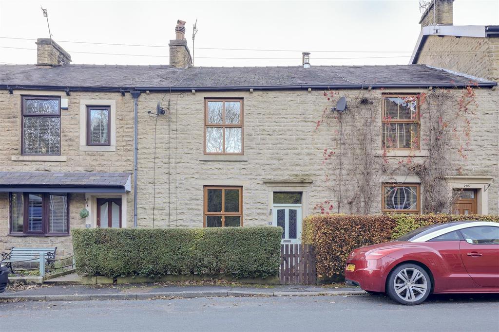 Road, Helmshore, Rossendale 2 bed cottage £210,000