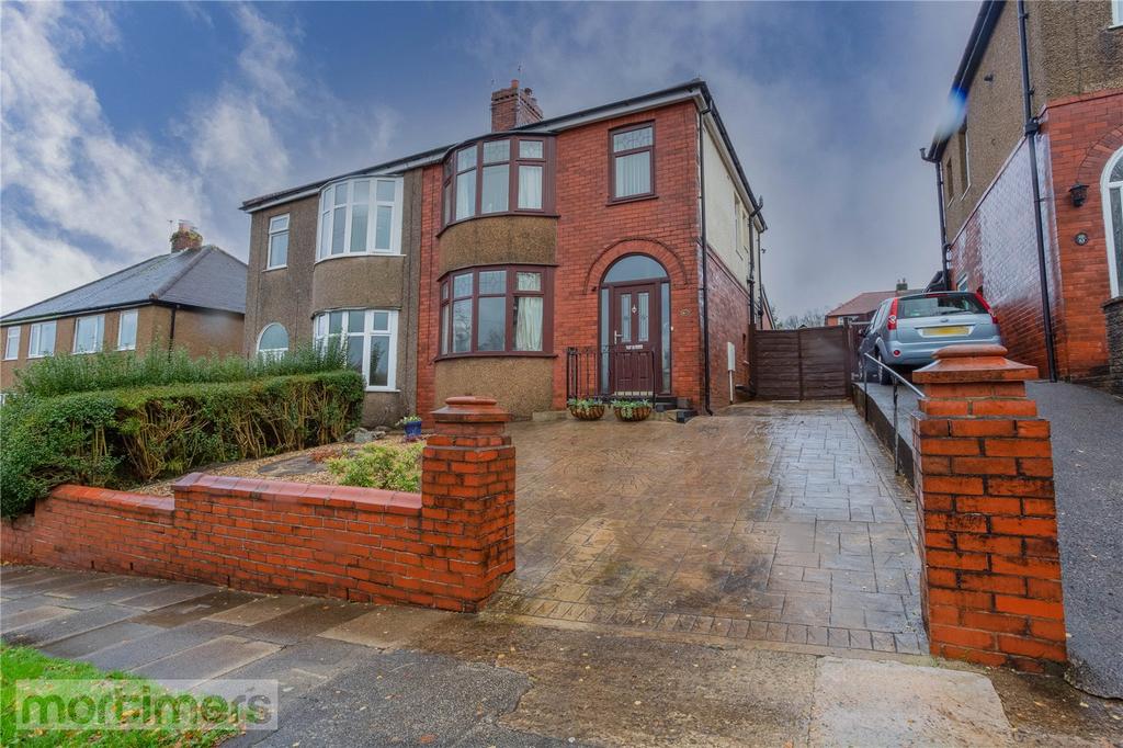 Bank Hey Lane North, Blackburn, BB1 3 bed semidetached house £165,000