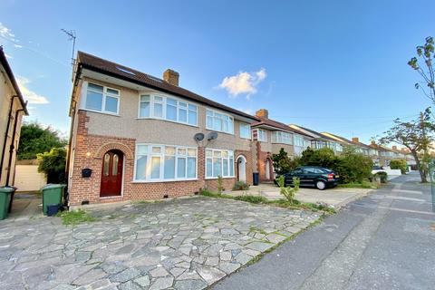 13 Elgin Avenue, Harrow, HA3 8QW