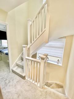13 Elgin Avenue, Harrow, HA3 8QW