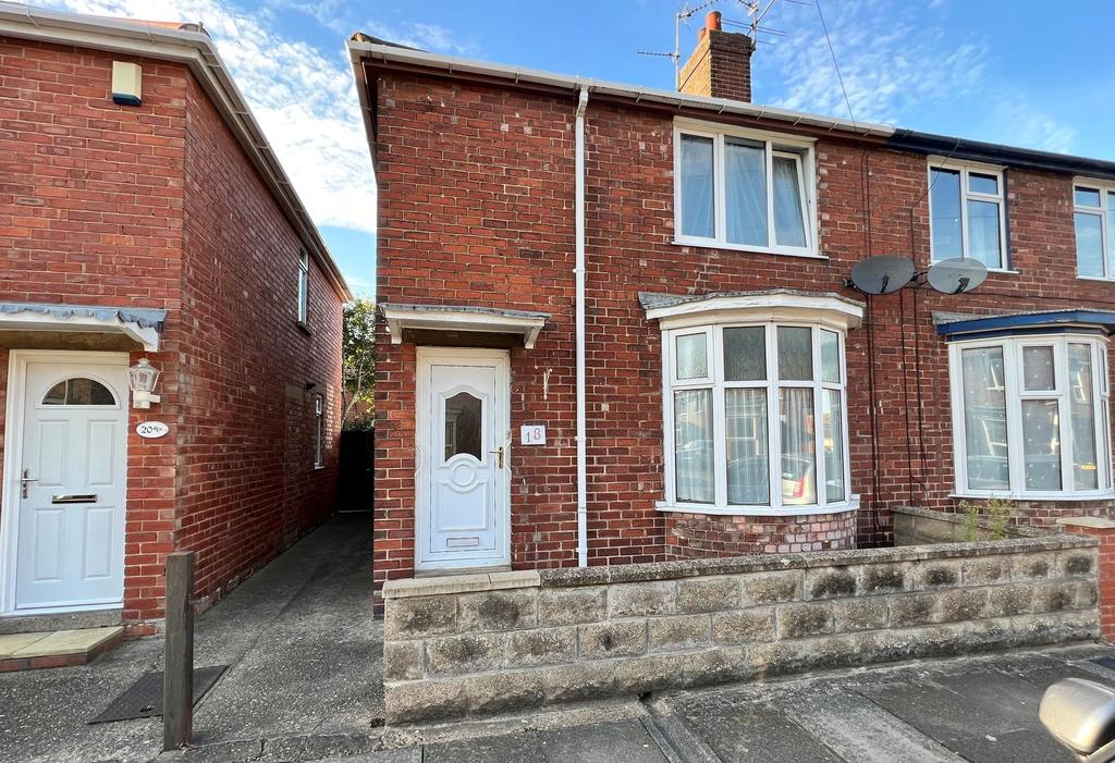 Severn Street, Lincoln, LN1 2 bed semidetached house £150,000