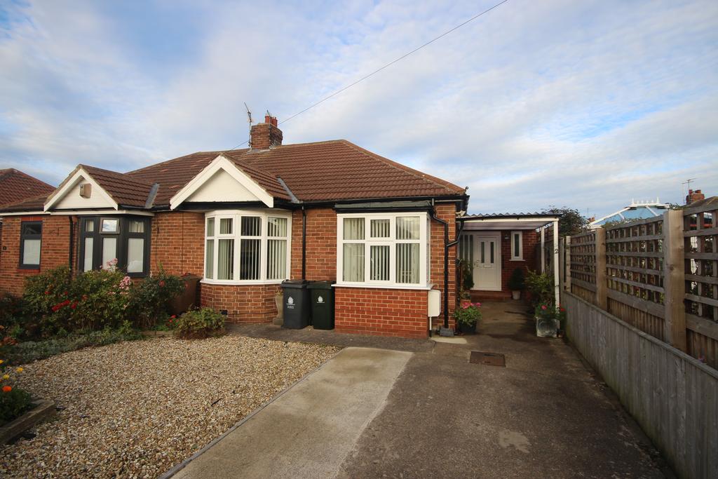 Fair Green, West Monkseaton, Whitley... 2 bed semidetached bungalow