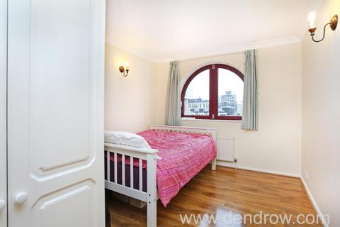 3 bedroom flat for sale, Ferrymans Quay, London, SW6