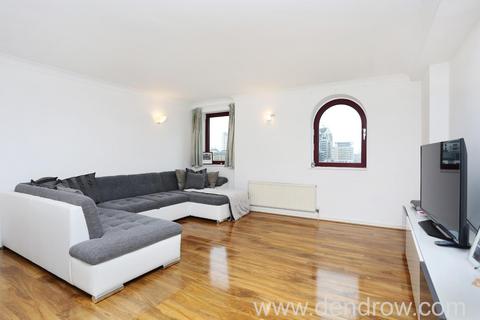 3 bedroom flat for sale, Ferrymans Quay, London, SW6