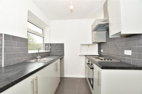 16 Brian Close, Chelmsford, CM2 9EB