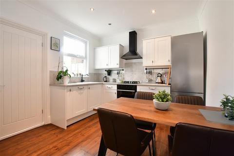 3 Francis Road, Wallington, SM6 9AS