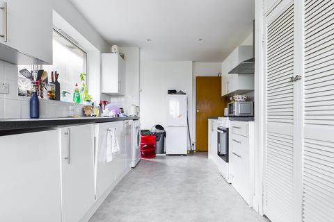 5 bedroom maisonette to rent - Wolverstone Drive, Brighton BN1