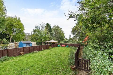 Flat 2, 22 Cator Road, London, SE26 5DS