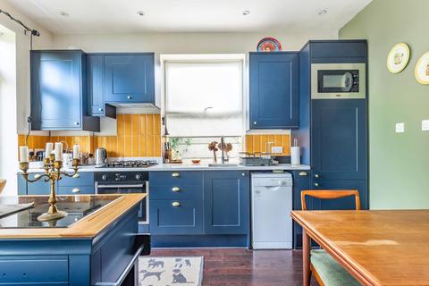 Flat 2, 22 Cator Road, London, SE26 5DS