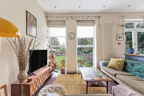 Flat 2, 22 Cator Road, London, SE26 5DS
