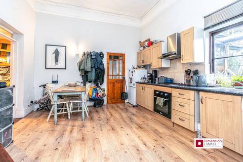 undefined, Navarino Road, London Fields park, London, Dalston, Hackney, E8