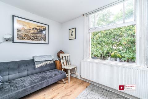 undefined, Navarino Road, London Fields park, London, Dalston, Hackney, E8