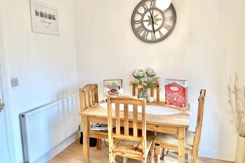 57 Dandelion Close, Northampton, NN3 5FB