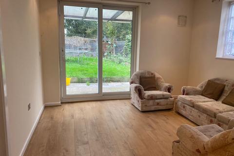 undefined, Lodge Avenue,  Dagenham, RM9