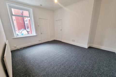 2 bedroom ground floor flat to rent, Alnwick Street, Wallsend NE28