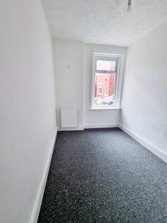 2 bedroom ground floor flat to rent, Alnwick Street, Wallsend NE28