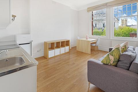 2 bedroom apartment to rent, Egerton Gardens, Knightsbridge, London, SW3