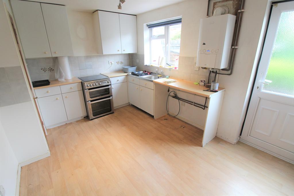 Flamborough Close, WOODSTON, Peterborough, PE2 3 bed semidetached