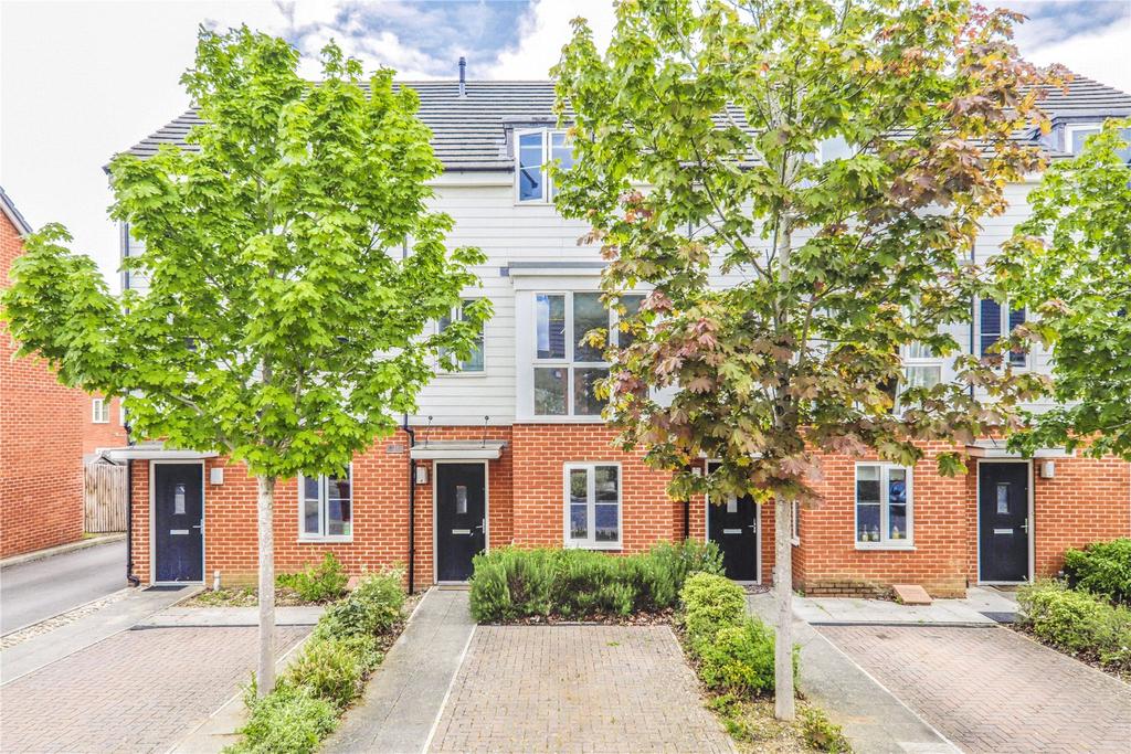 St Agnes Way, Reading, Berkshire, RG2 4 bed townhouse £1,700 pcm (£