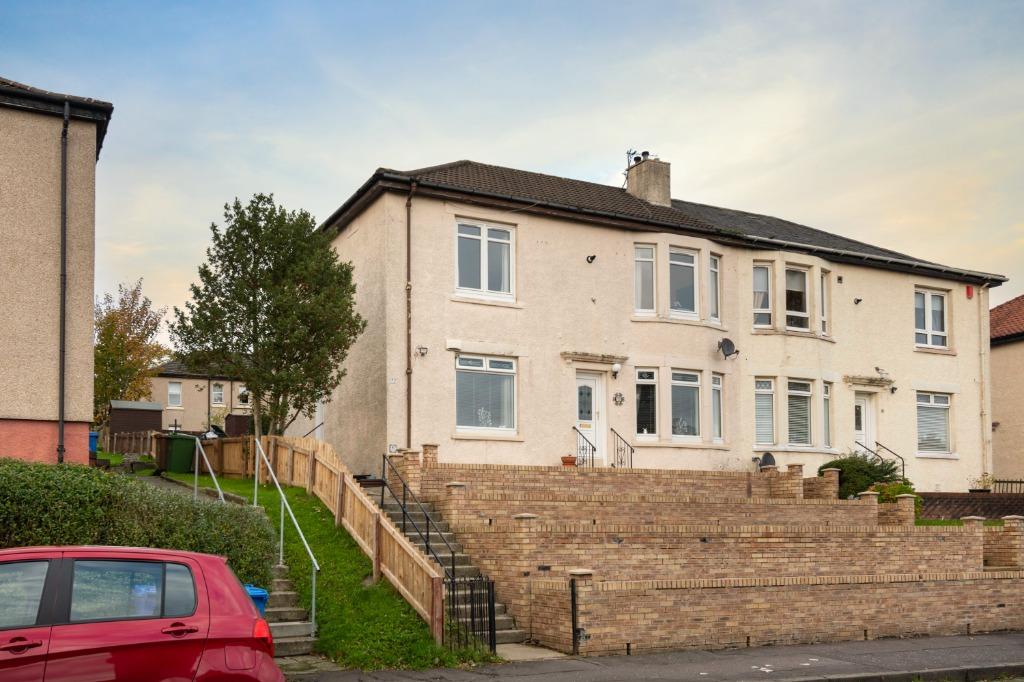 Kestrel Road, Knightswood, Glasgow... 2 bed flat £115,000