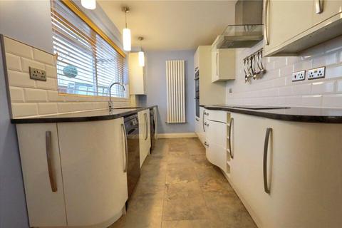 2 bedroom end of terrace house to rent, High Street, Norton