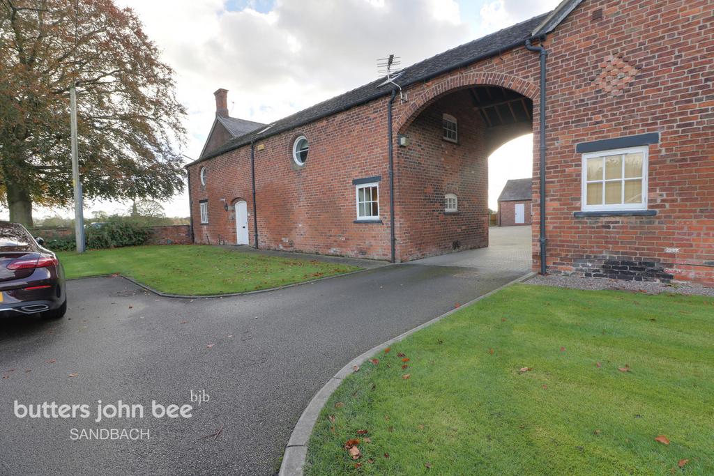 Congleton Road, Sandbach 3 bed barn conversion for sale £450,000