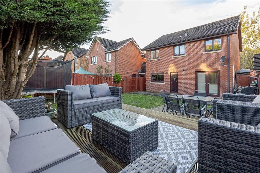 Hope Park Gardens, Bathgate, Bathgate 4 bed house £260,000