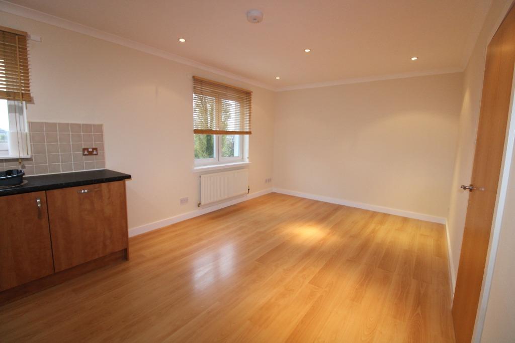 Bellsmeadow Road, Falkirk, FK1 2 bed flat £595 pcm (£137 pw)