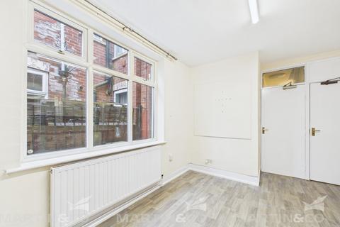 3 bedroom terraced house to rent, Urban Road, Hexthorpe