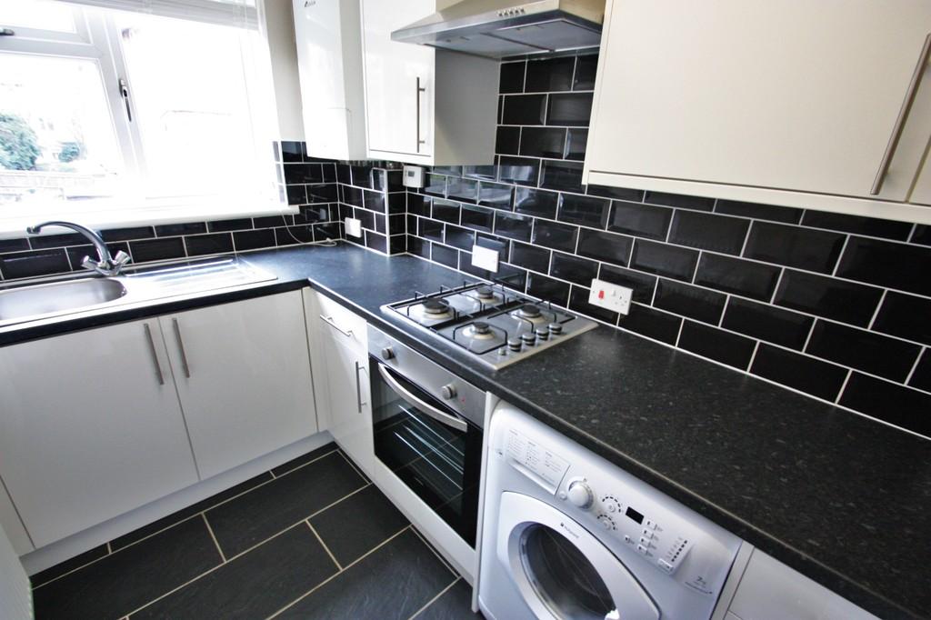 Granville Close, East Croydon 1 bed flat £1,000 pcm (£231 pw)