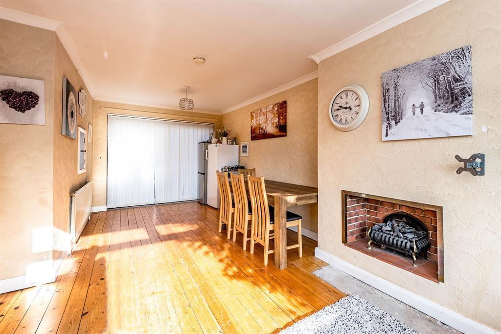 Winchester Avenue, Sheffield, S10 4EB 4 bed semidetached house £375,000