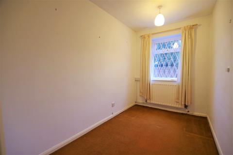 43 Hallam Road, Uttoxeter, ST14 7NH