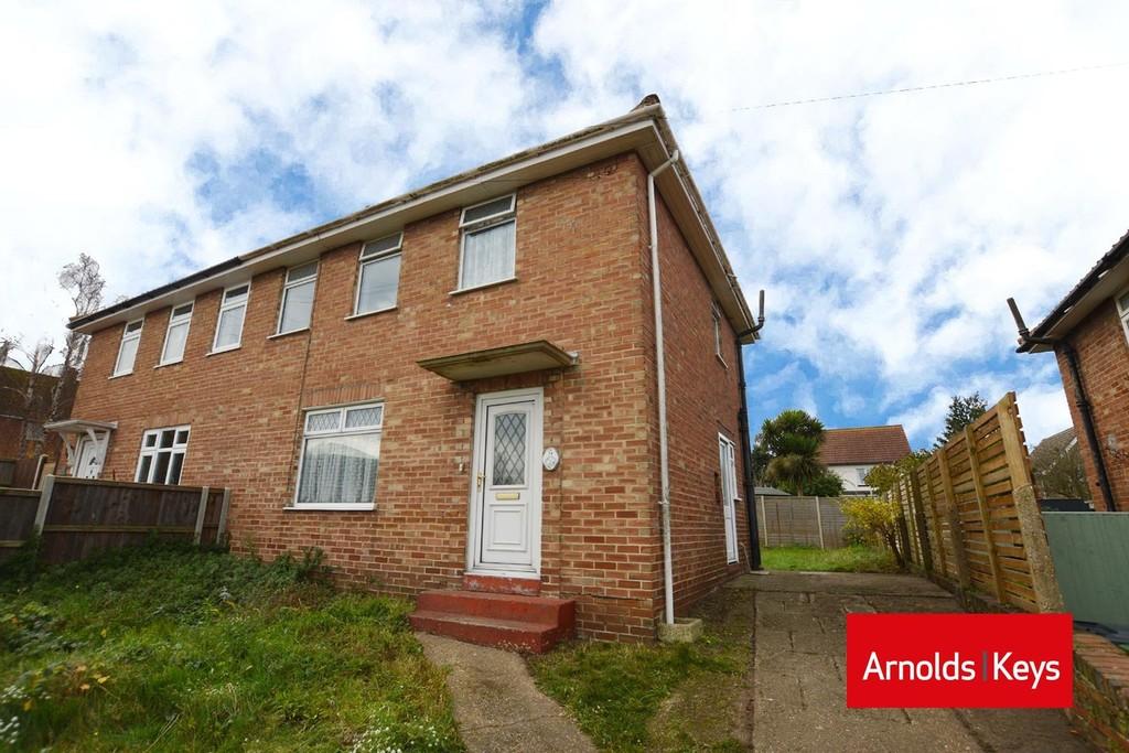 Pine Grove, Sheringham 3 bed semidetached house £230,000