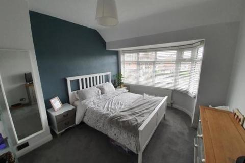 177 Stroud Road, Shirley, Solihull, B90 2LA